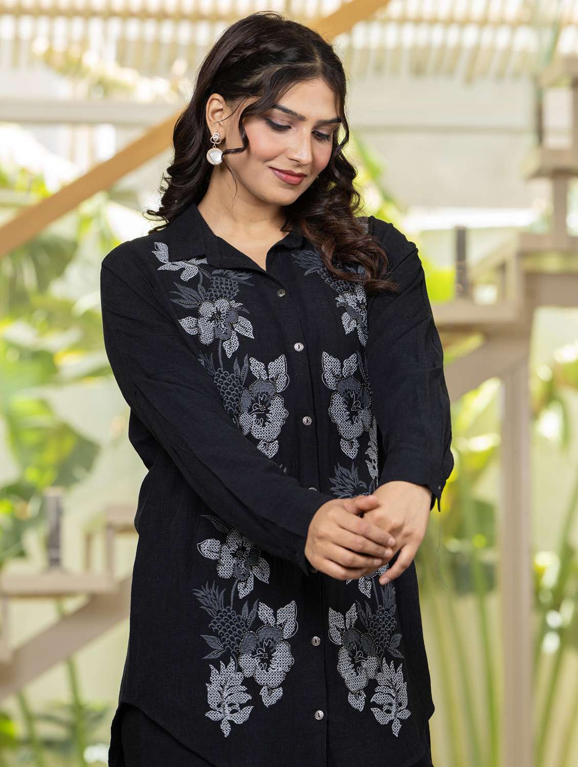 women black kurta pant set - 22316814 -  Standard Image - 3