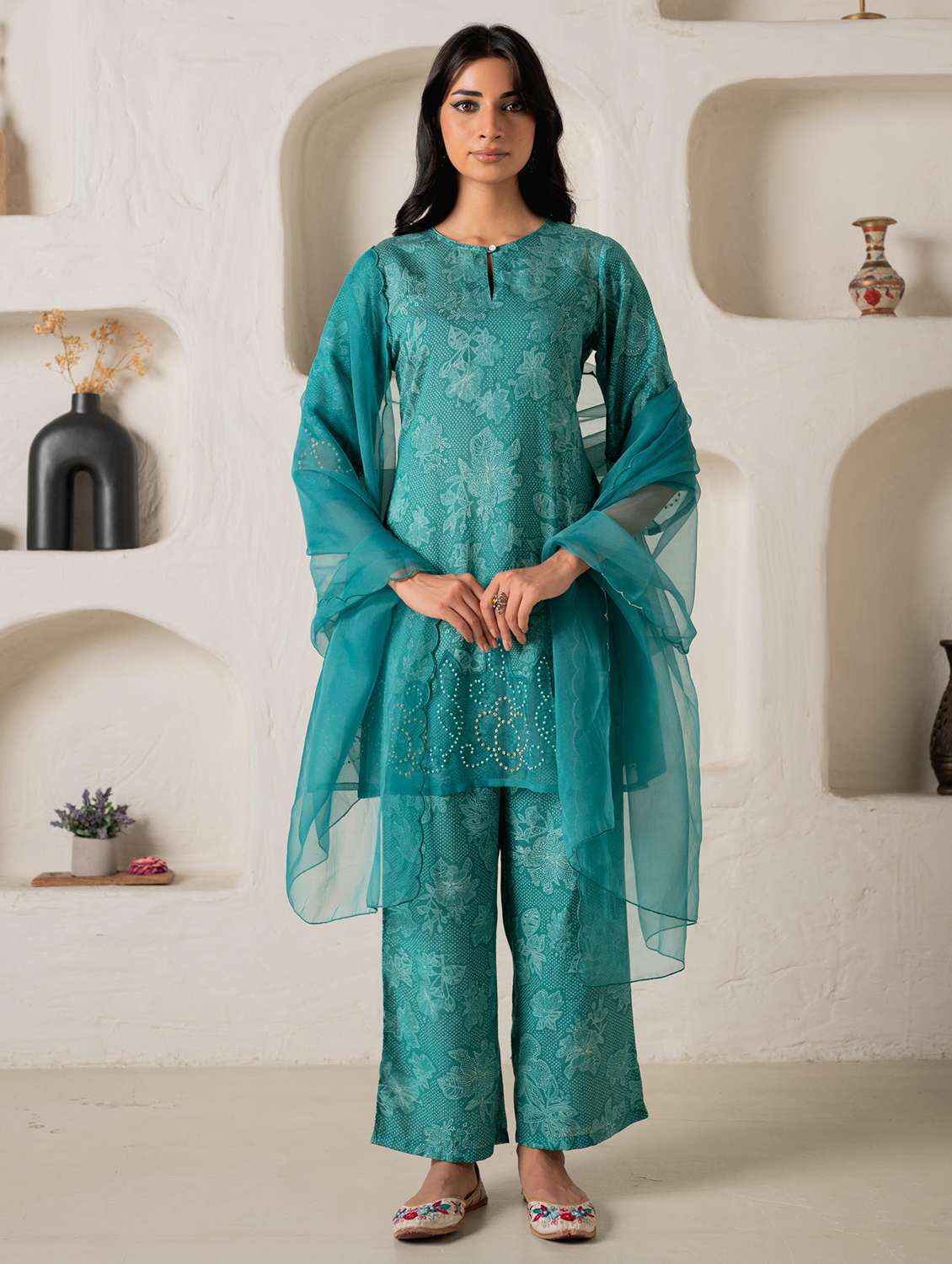 women solid with work three quarter sleeve kurta pant with dupatta set