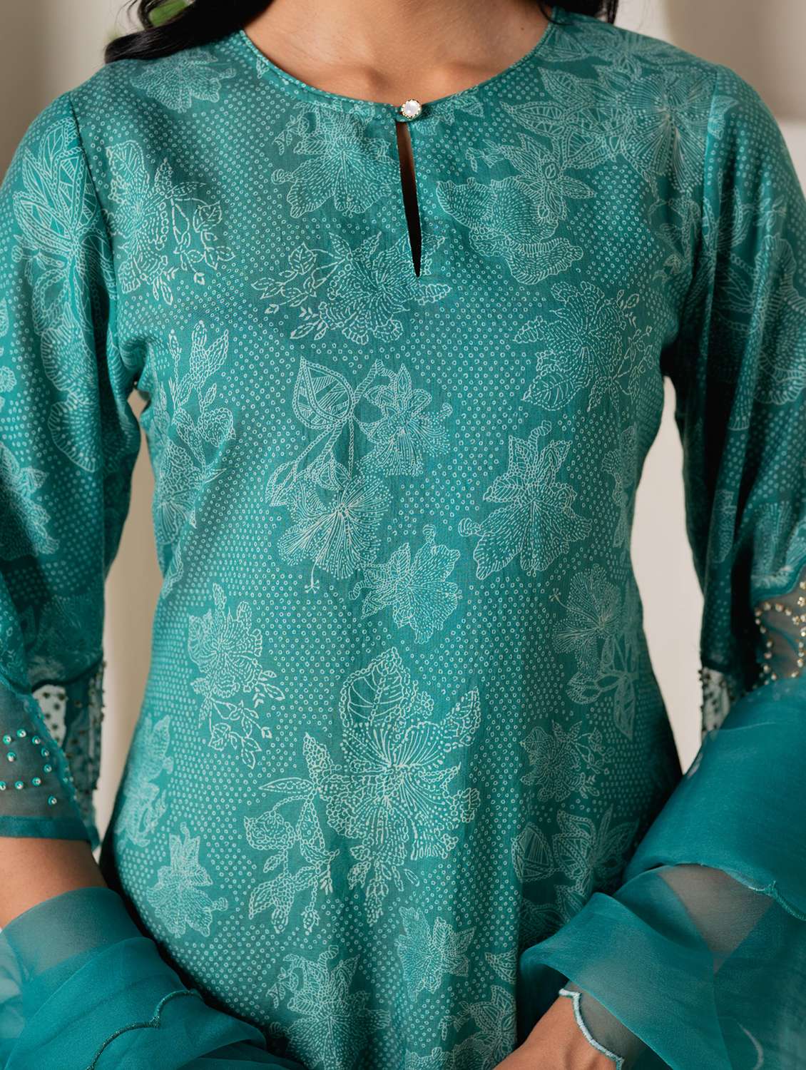 women solid with work three quarter sleeve kurta pant with dupatta set - 22316818 -  Standard Image - 3