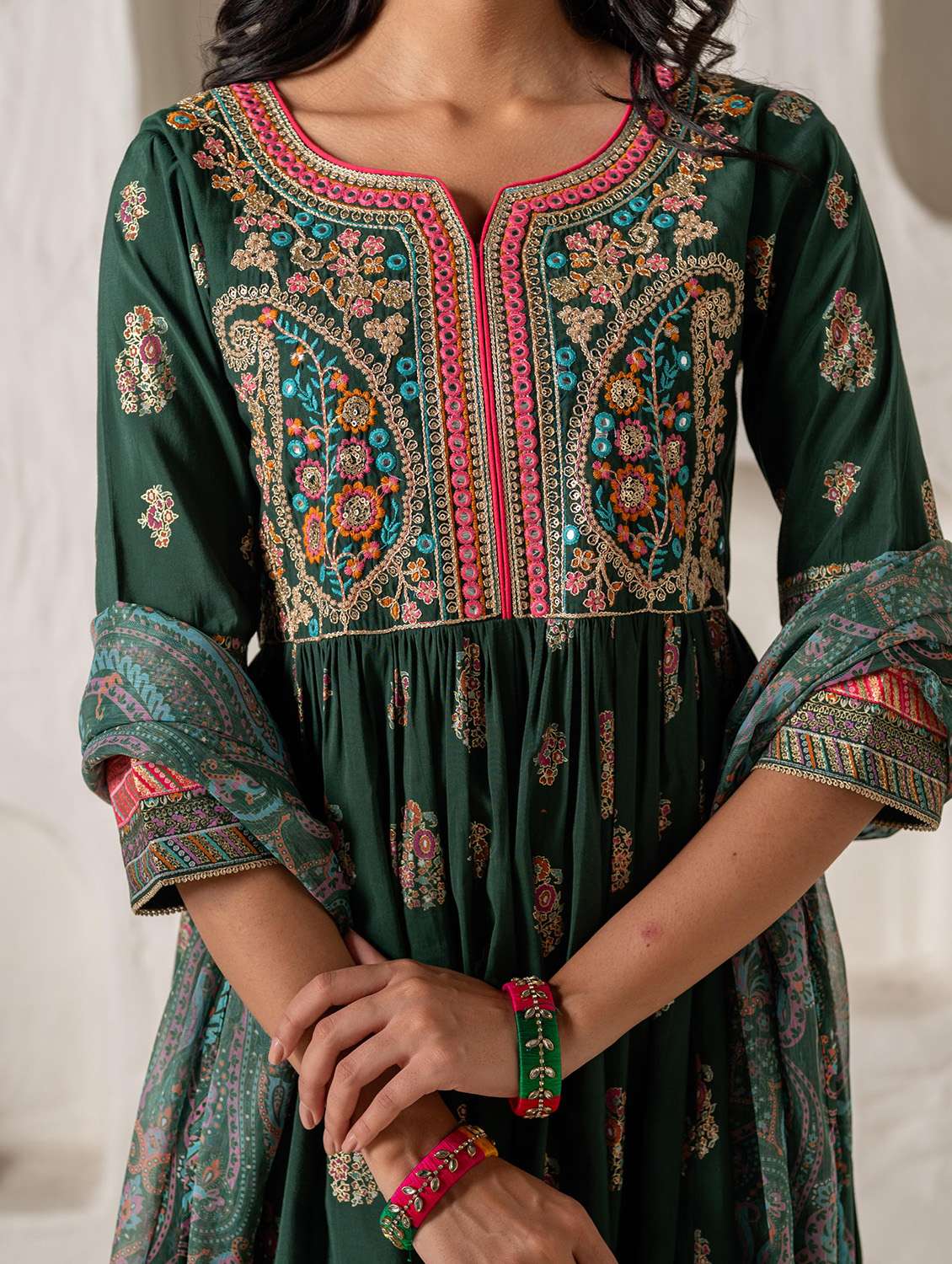 women green embroidered flared ethnic motif kurta - 22316850 -  Standard Image - 3