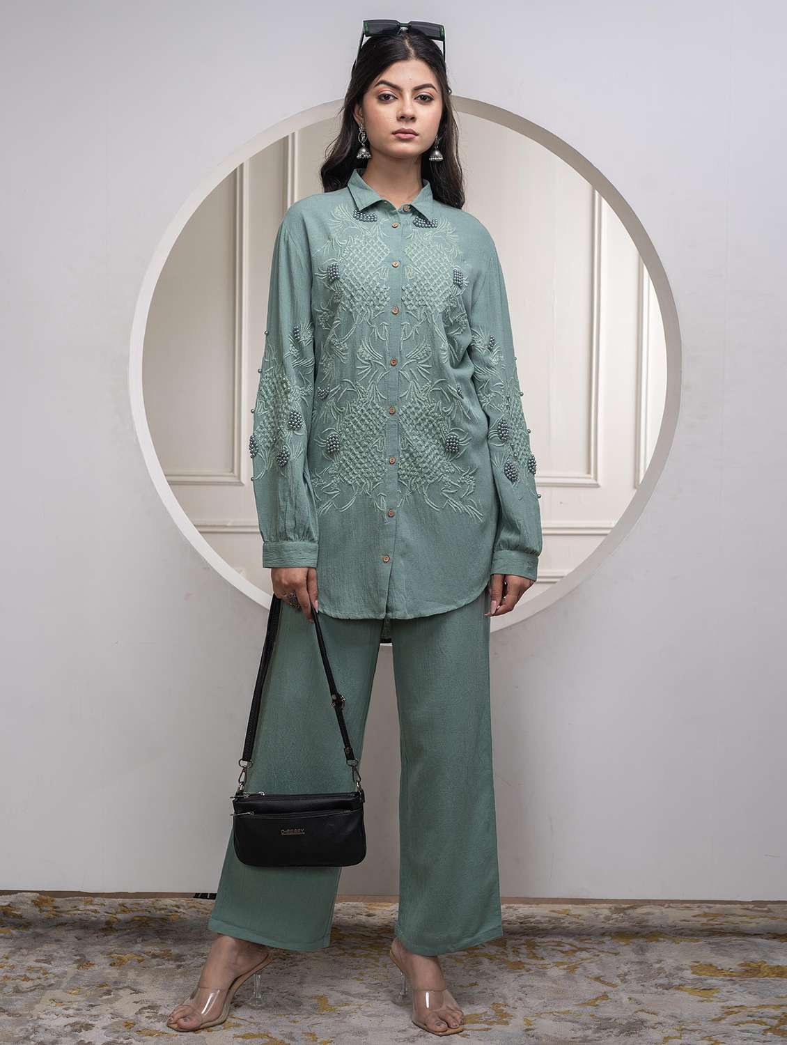 women green kurta pant set