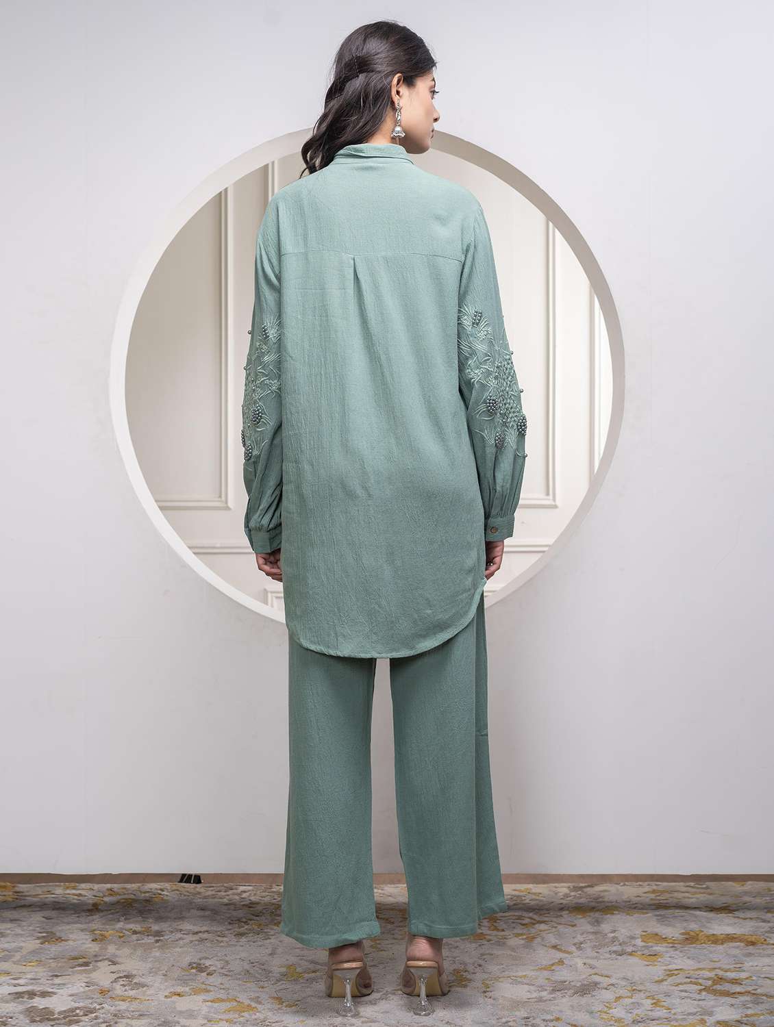 women green kurta pant set - 22316867 -  Standard Image - 3