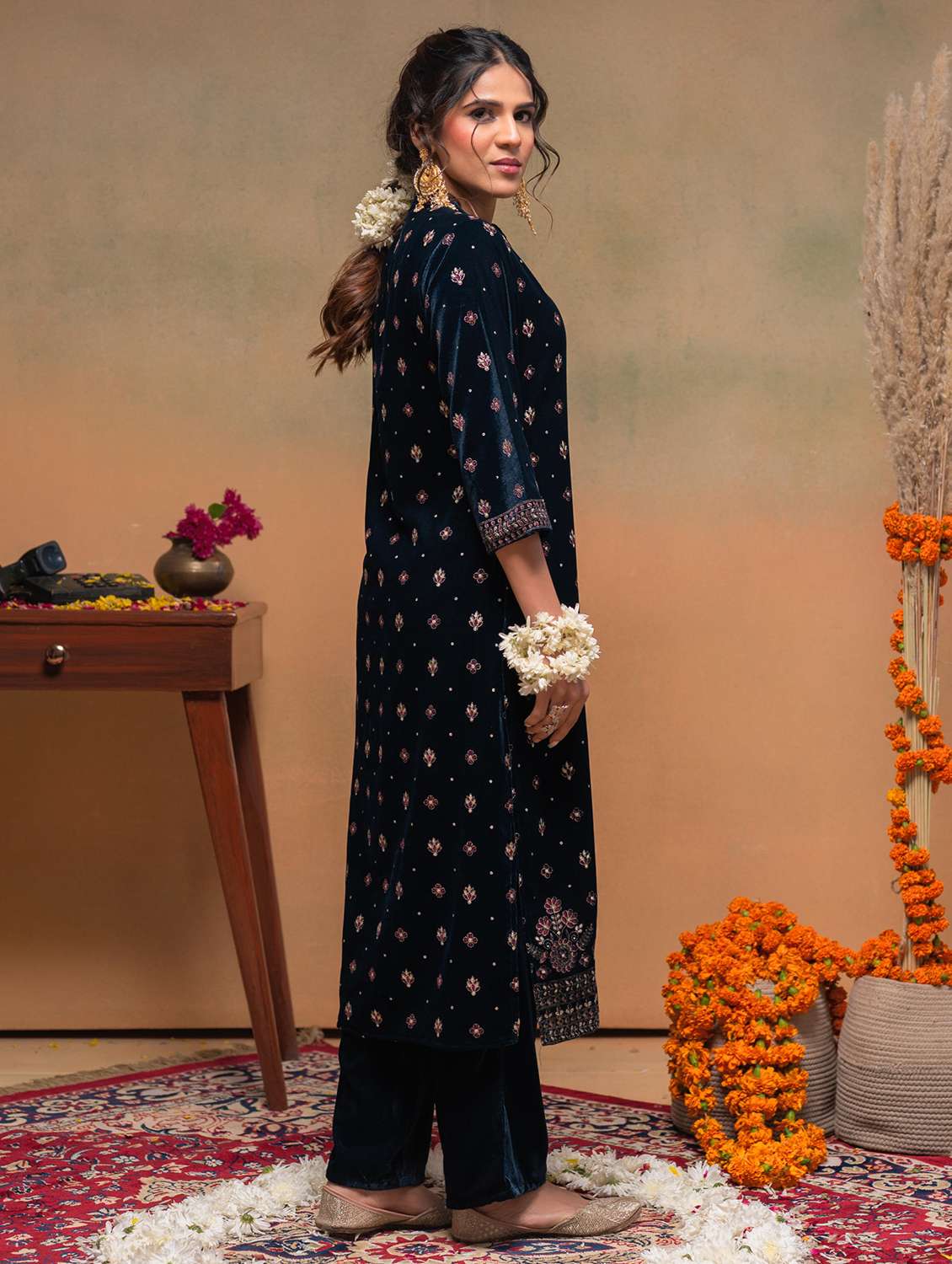 women solid with work mandarin neck kurta pant with dupatta set - 22316882 -  Standard Image - 3