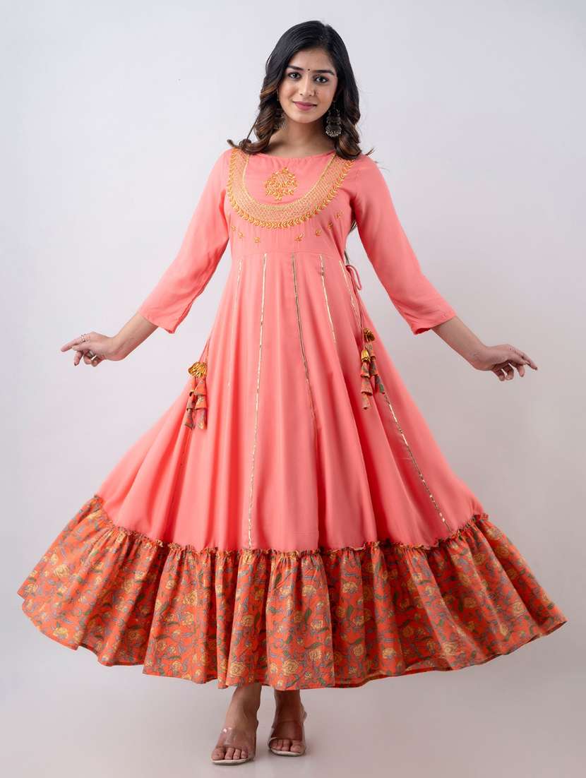 women printed three quarter sleeve ethnic dress - 22316902 -  Standard Image - 3