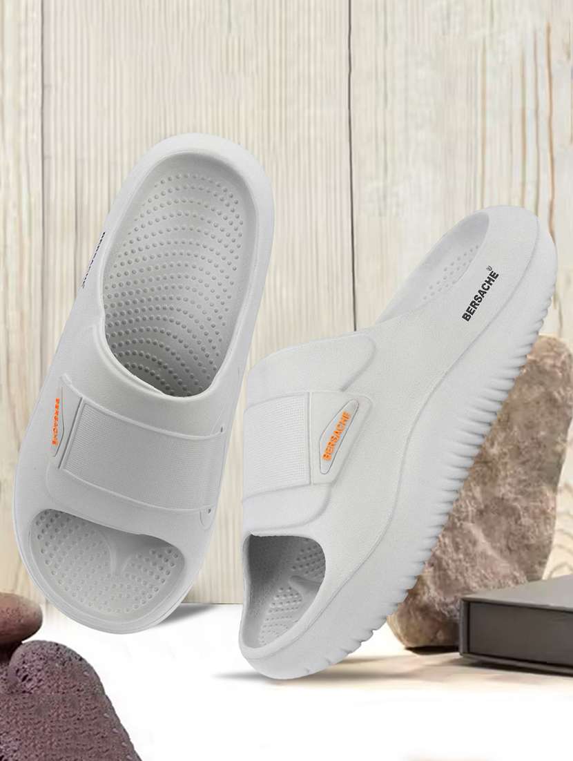 men solid slip on slider
