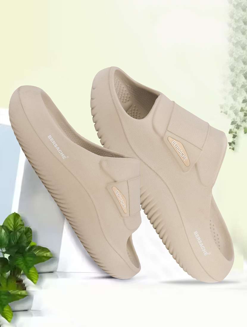 men solid slip on slider