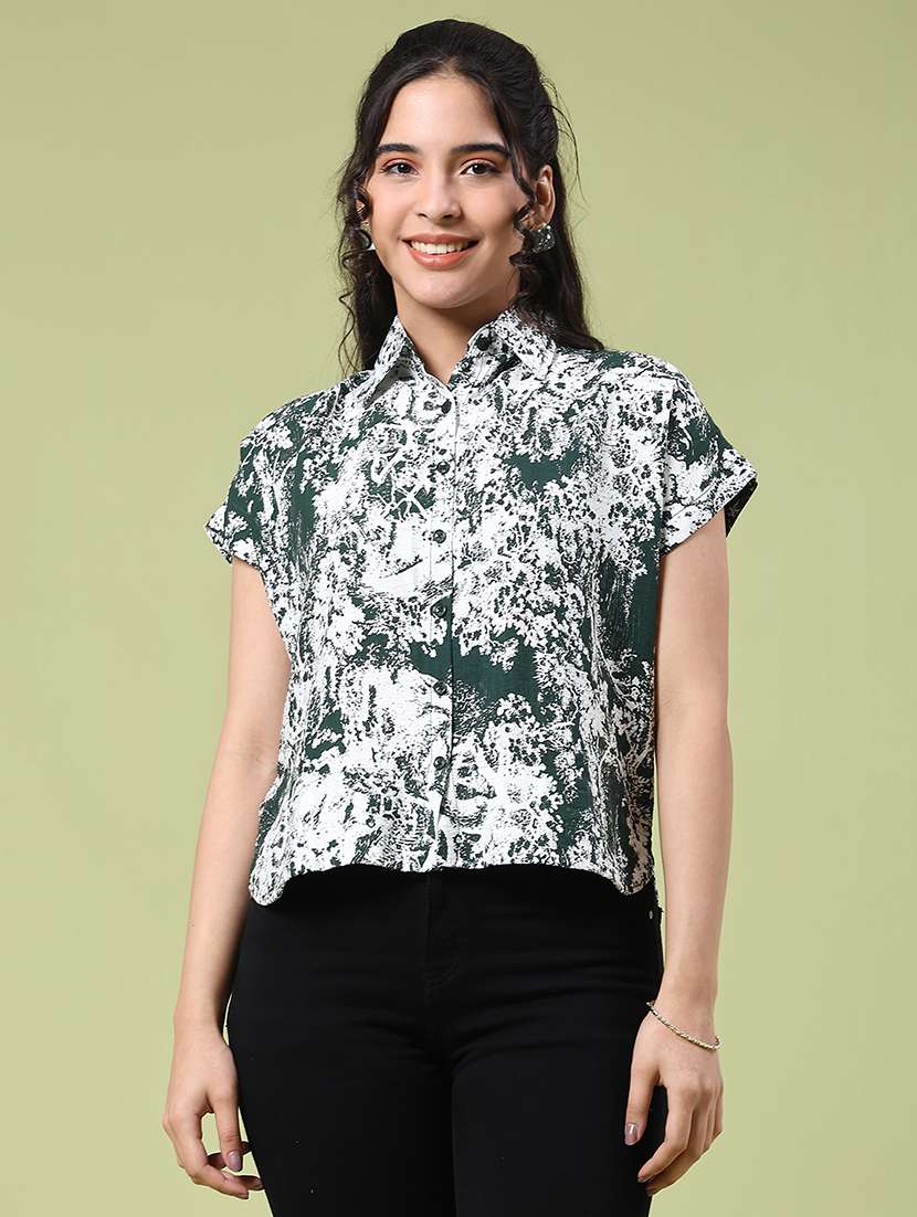 women printed collared short sleeve shirt