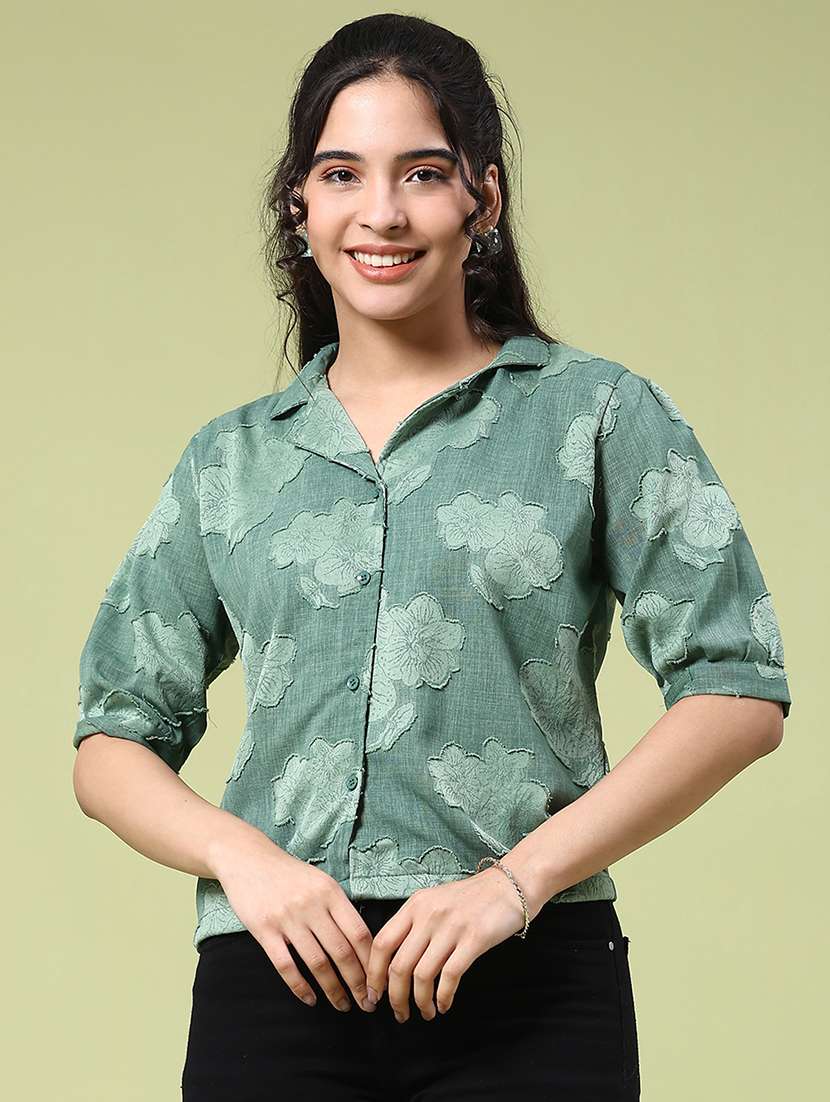 women printed collared puff sleeve shirt