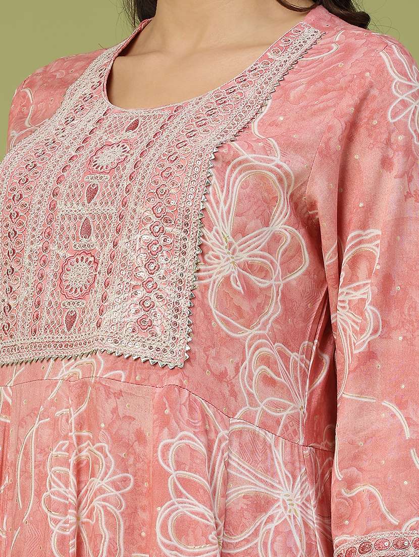 women floral three quarter sleeve kurta pant with dupatta set - 22317395 -  Standard Image - 5
