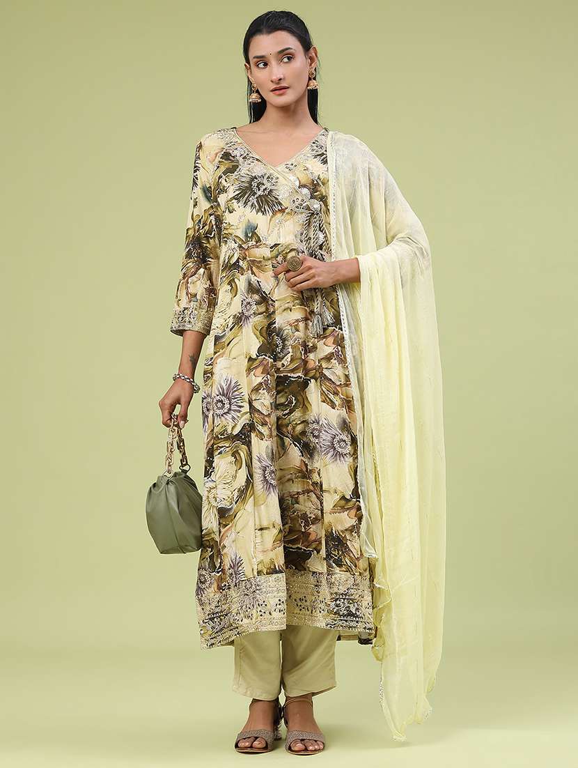 women floral three quarter sleeve kurta pant with dupatta set