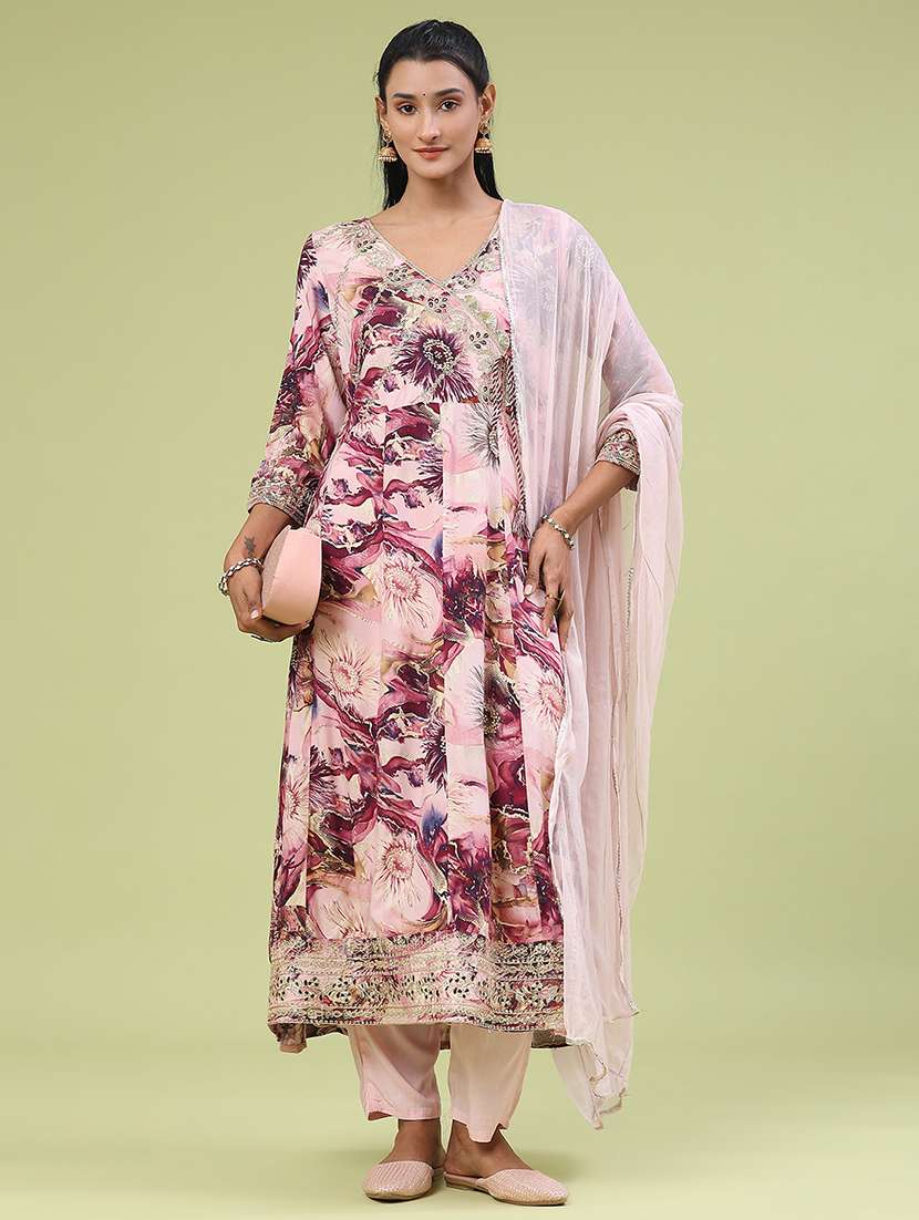  women floral three quarter sleeve kurta pant with dupatta set