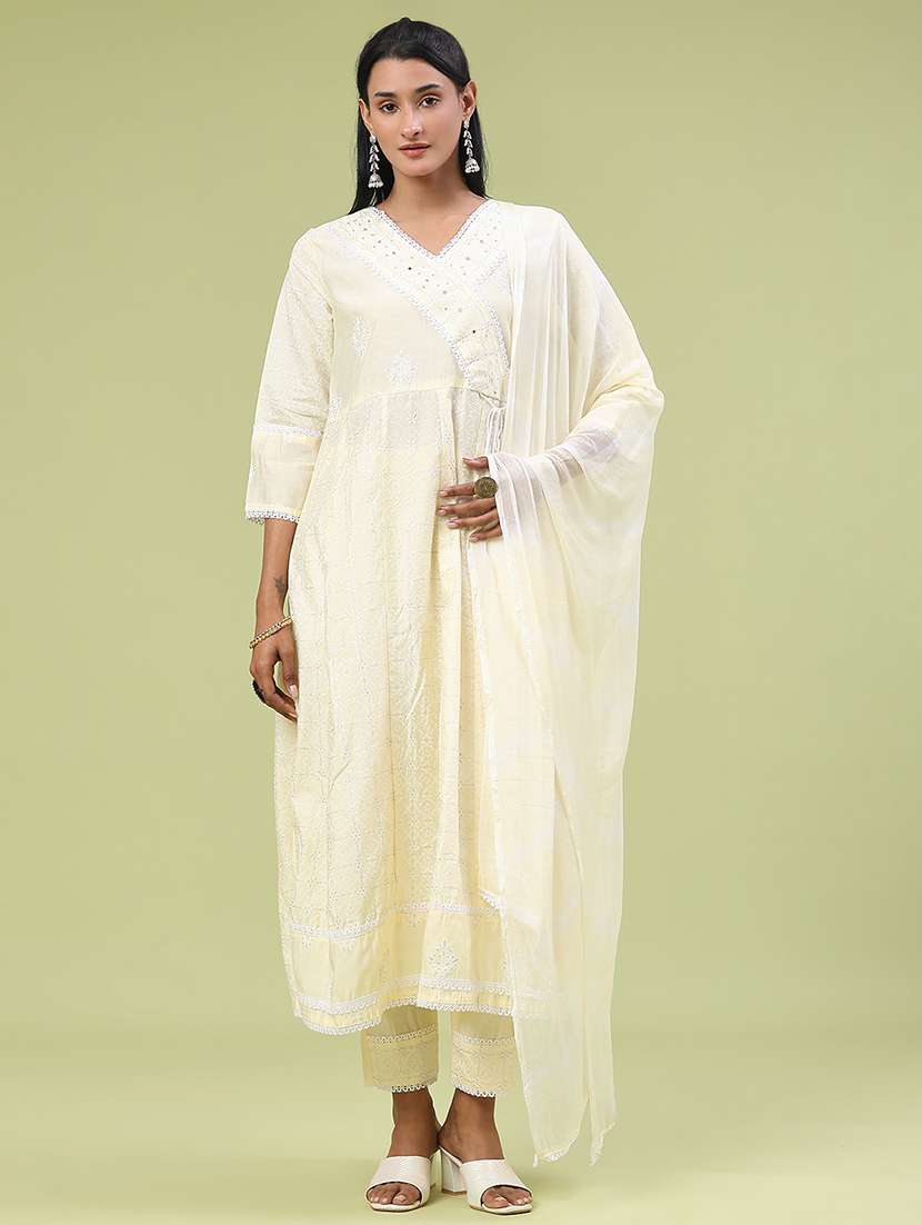 women solid with work three quarter sleeve kurta pant with dupatta set