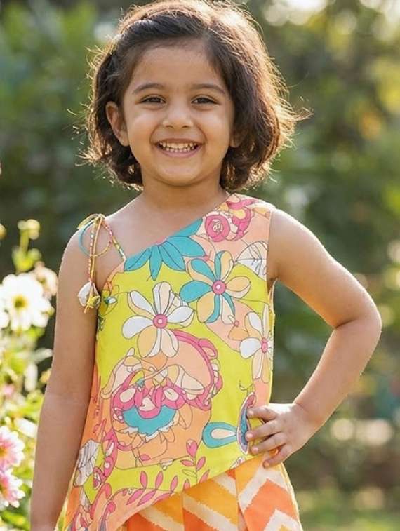 girls printed kurta and palazzo set - 22317509 -  Standard Image - 3