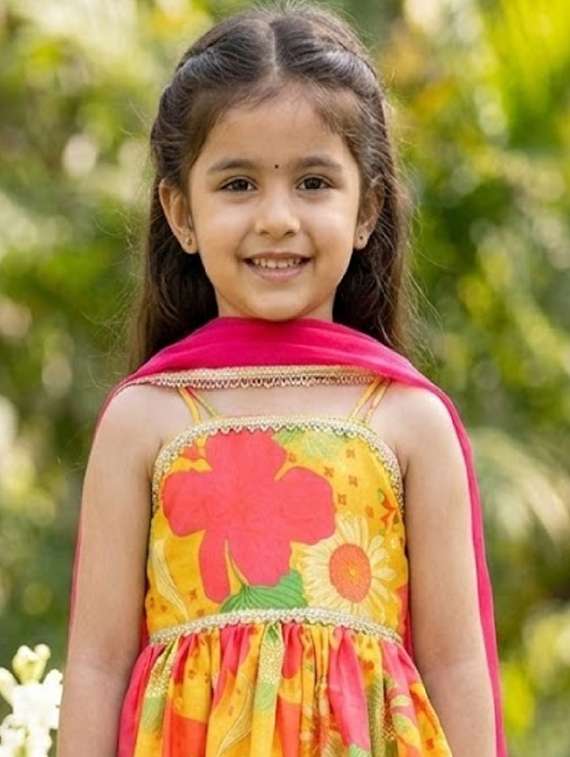 girls printed kurta and palazzo set with dupatta - 22317510 -  Standard Image - 3