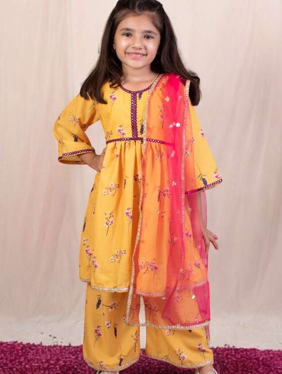 girls printed kurta and palazzo set