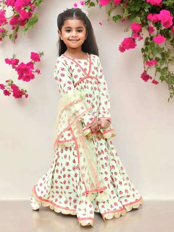 girls printed kurta and skirt set