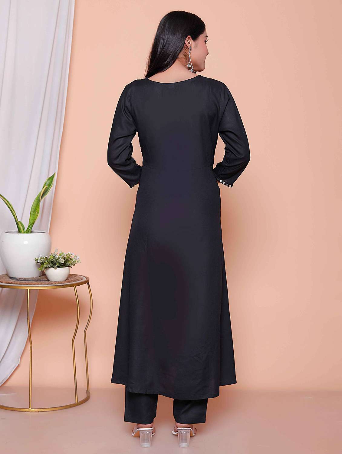 Women Solid With Work Three Quarter Sleeve Kurta Pant Set - 22317787 -  Standard Image - 3