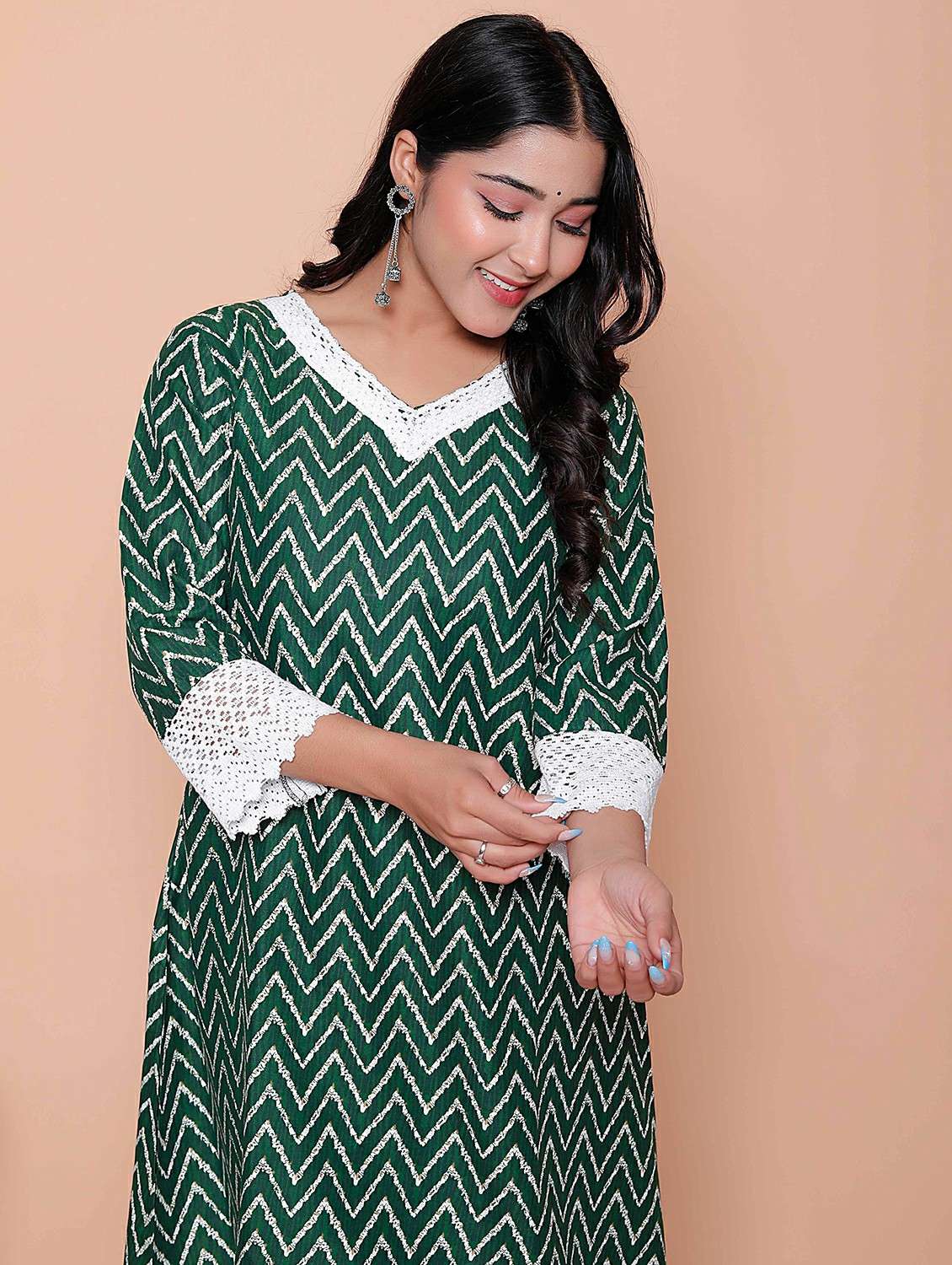 women chevron printed three quarter sleeve kurta pant set - 22317798 -  Standard Image - 3