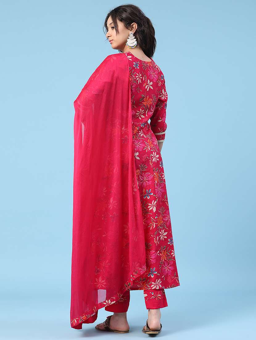 women printed three quarter sleeves kurta pant set with dupatta - 22319101 -  Standard Image - 3