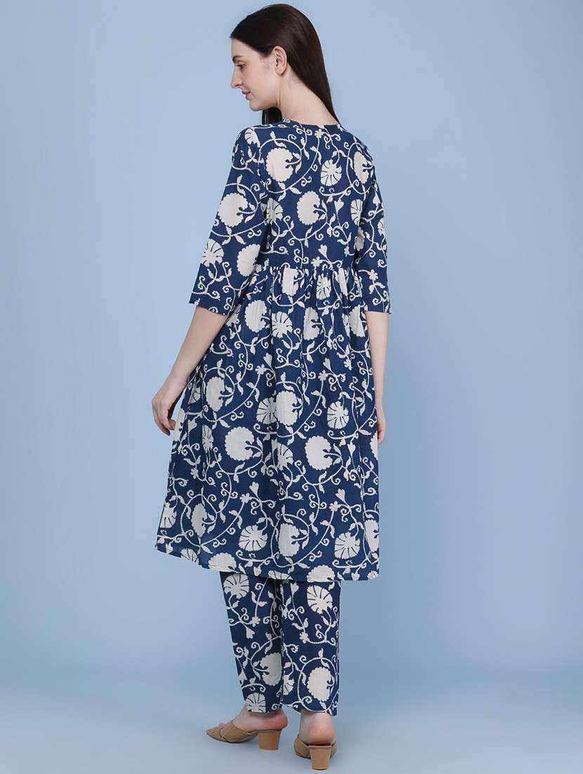 women printed three quarter sleeves kurta and pant set - 22319115 -  Standard Image - 3