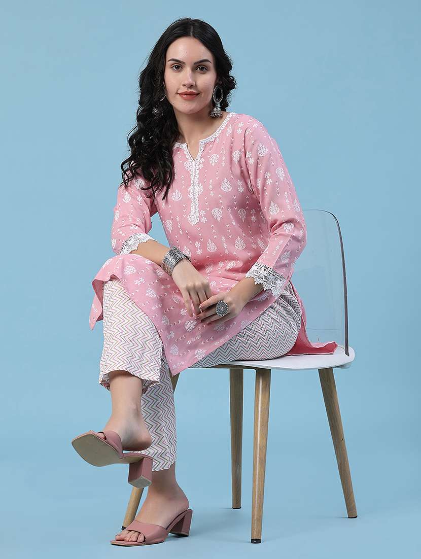 women printed three quarter sleeves kurta pant set - 22319119 -  Standard Image - 3