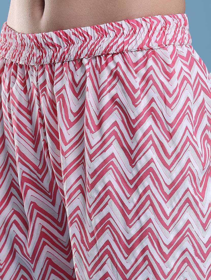 women printed three quarter sleeves kurta pant set - 22319123 -  Standard Image - 5