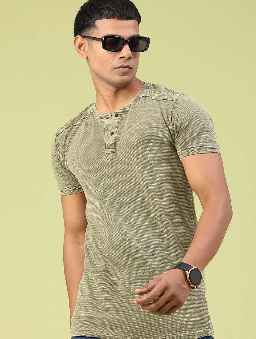 men self design short sleeve slim fit t-shirt