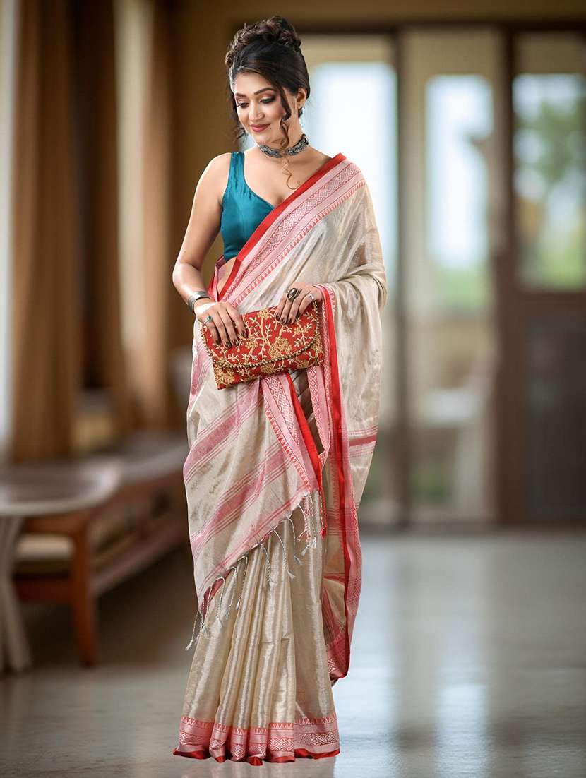 women solid with bordered handloom saree with blouse - 22319573 -  Standard Image - 3