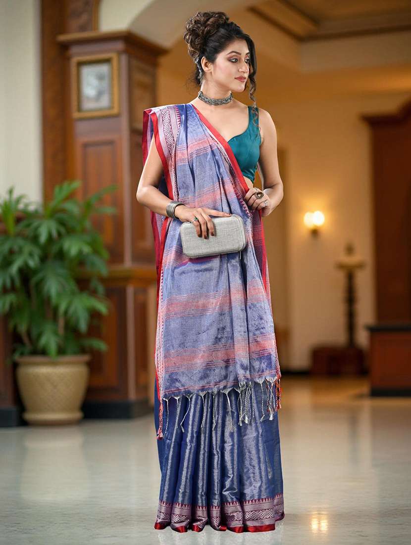 women solid with bordered handloom saree with blouse - 22319575 -  Standard Image - 5