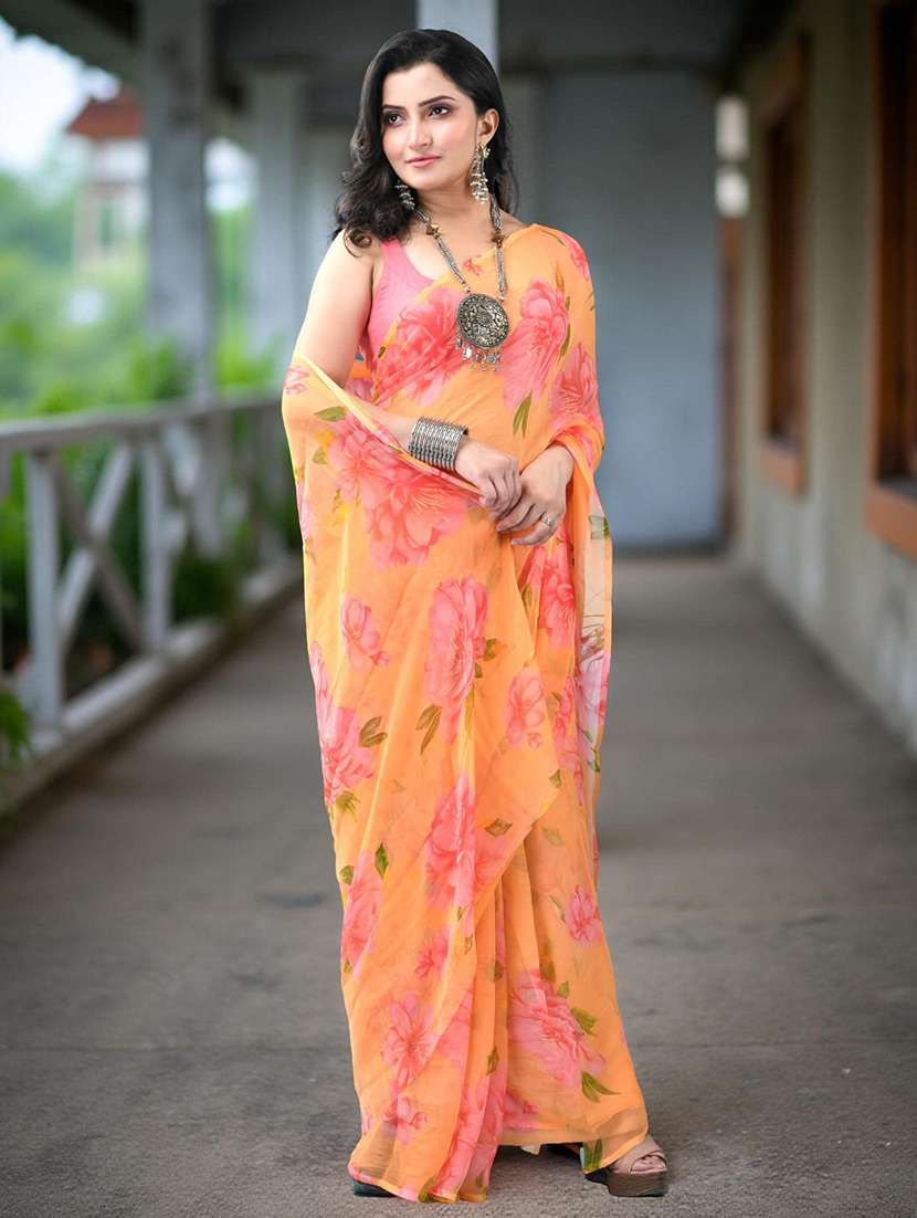 women floral printed saree - 22319626 -  Standard Image - 3