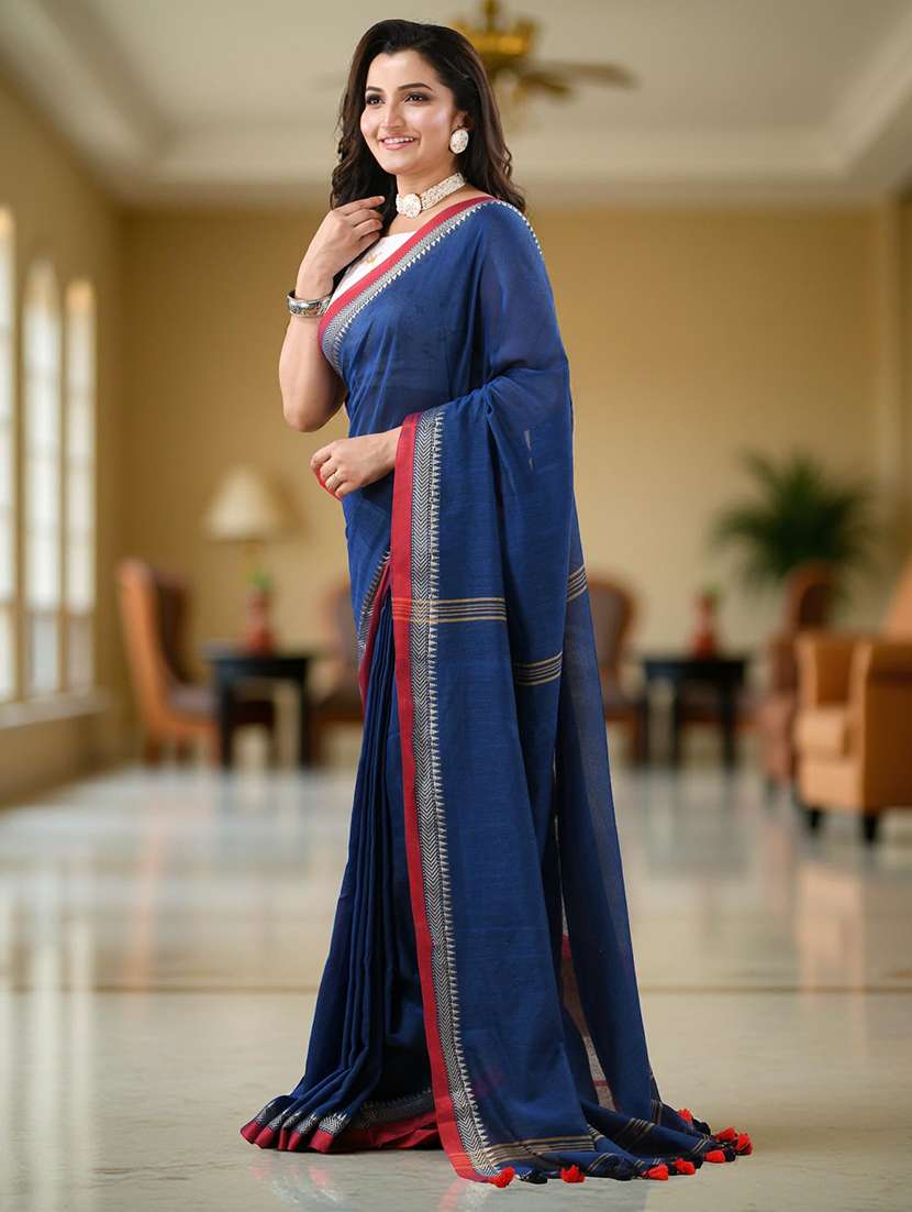 women solid with bordered handloom saree with blouse