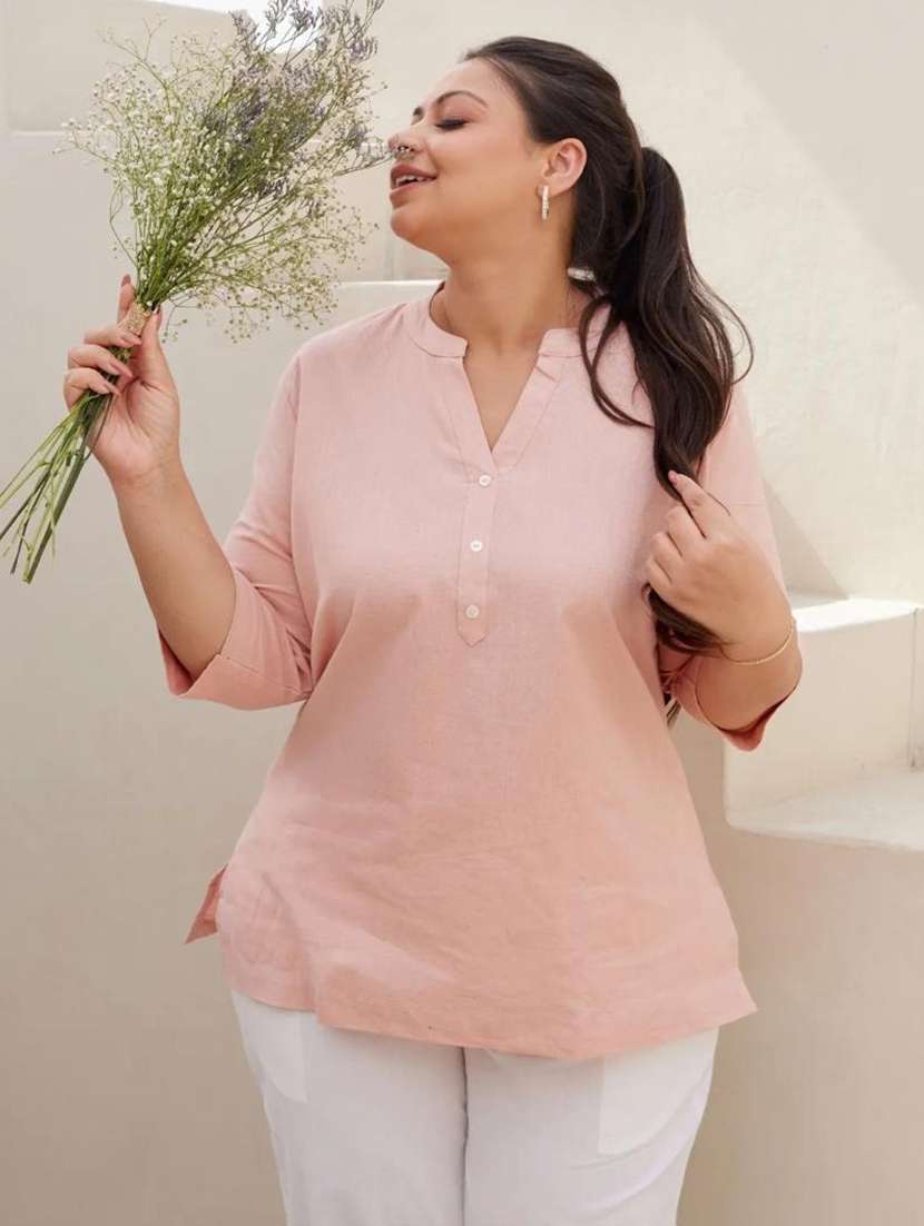 women solid three quarter sleeve straight kurti