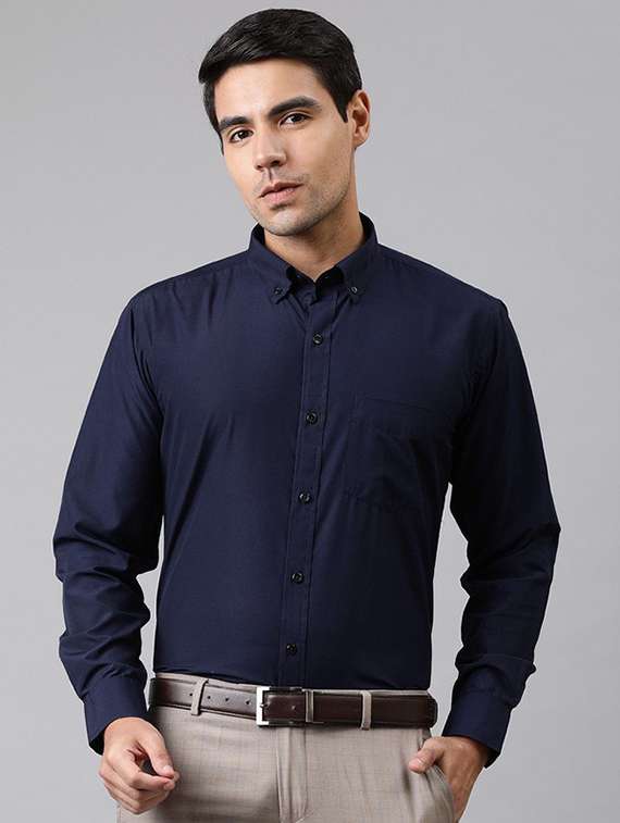 men solid collared long sleeve formal shirt