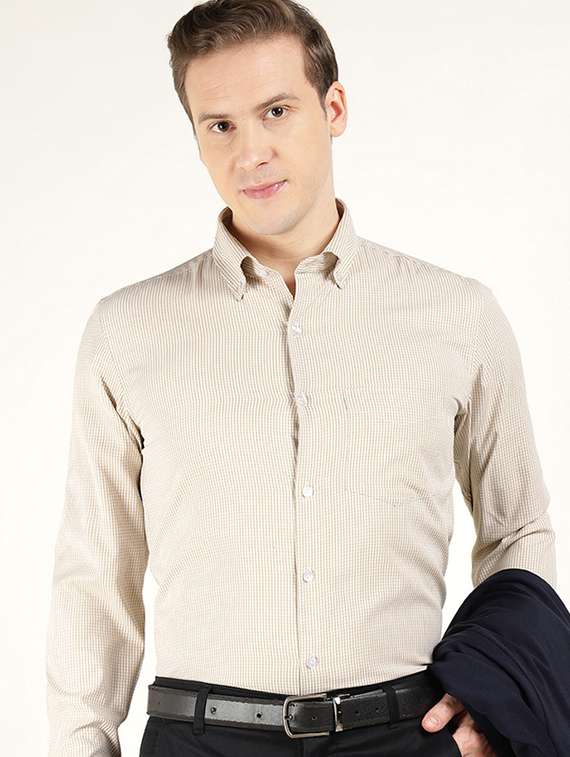 men collared long sleeve formal shirt