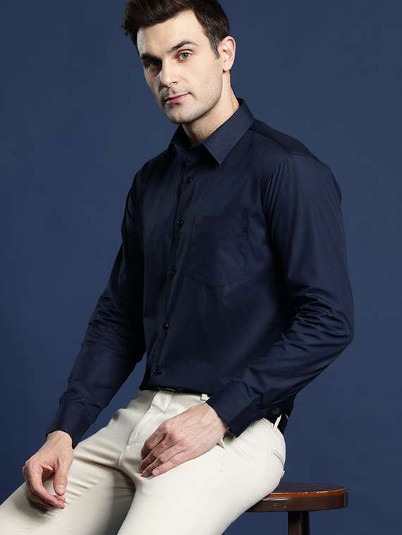 men collared long sleeve formal shirt