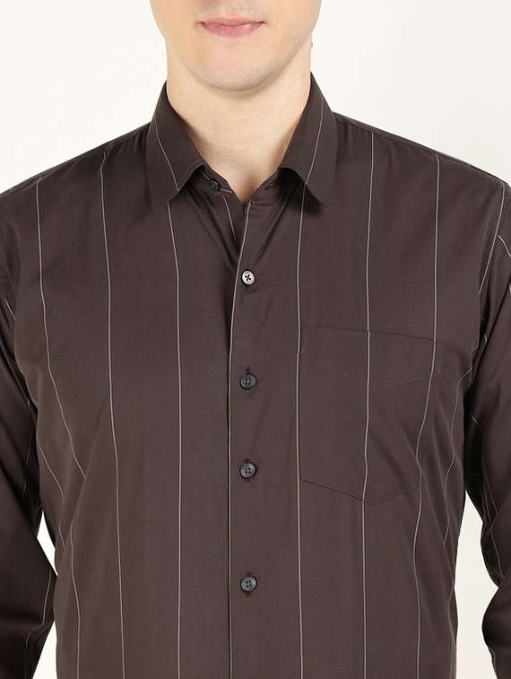 men collared long sleeve formal shirt - 22320567 -  Standard Image - 3