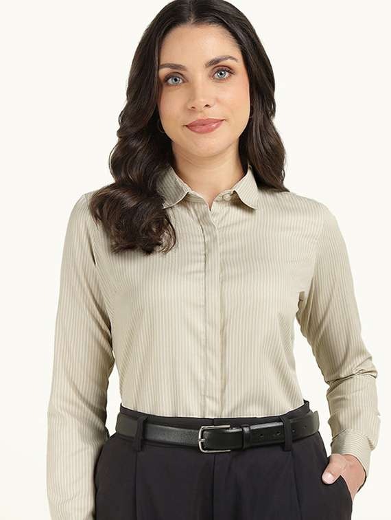 women collared long sleeve regular fit shirt