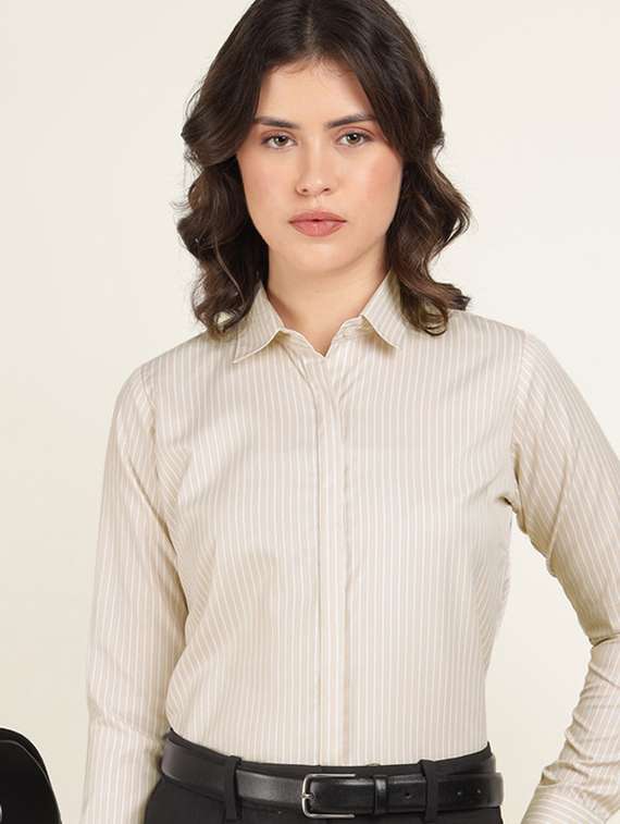 women collared long sleeve regular fit shirt