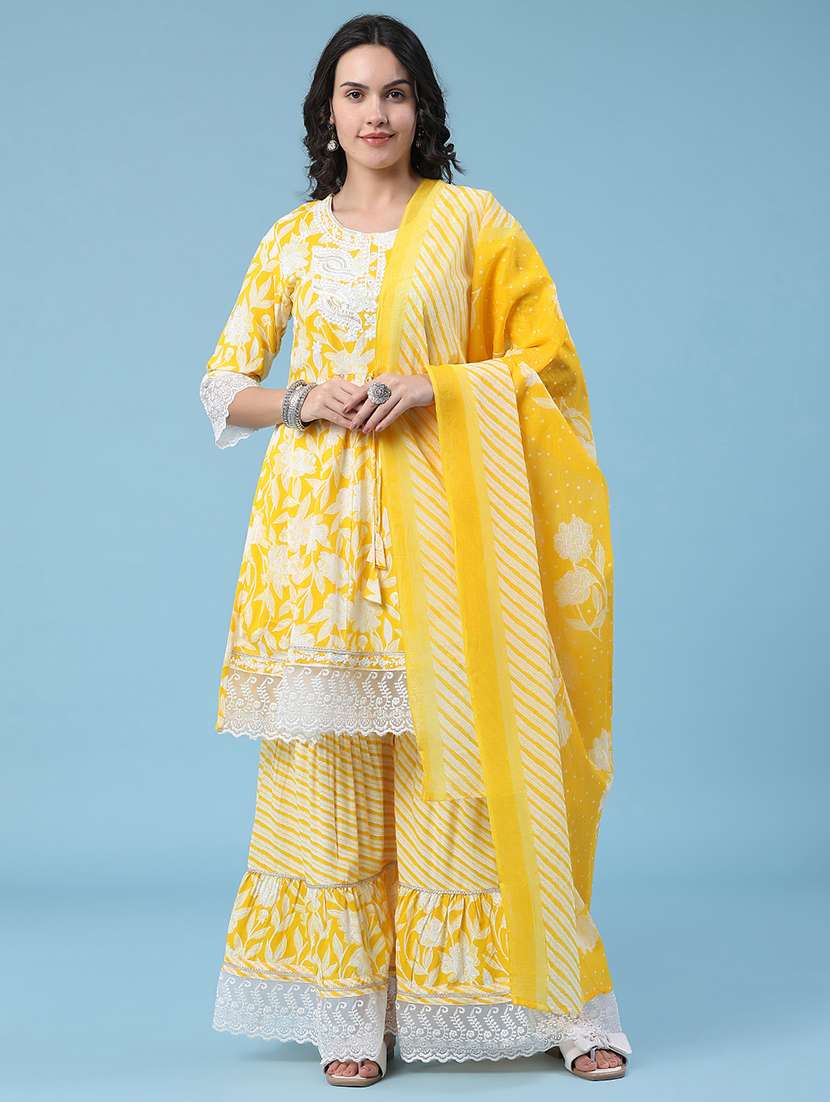 women printed three quarter sleeves kurta sharara set with dupatta