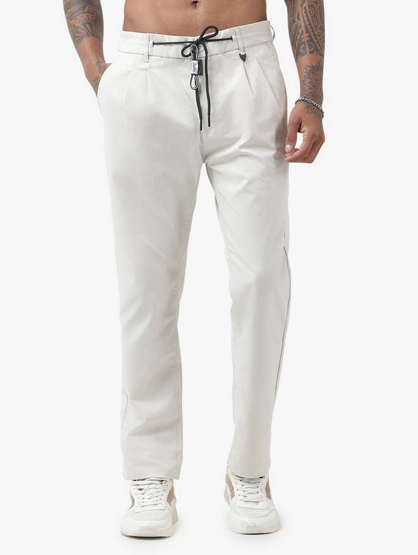 men solid low rise pleated casual trouser