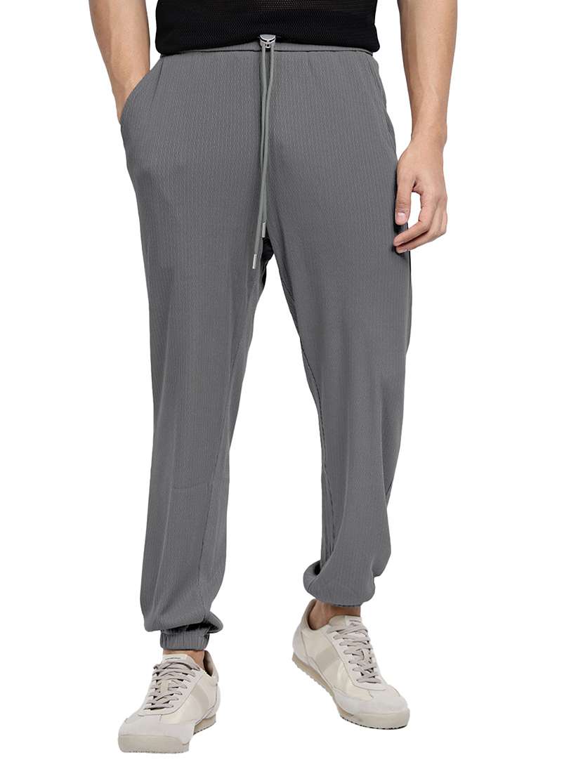 men solid low rise relaxed fit jogger