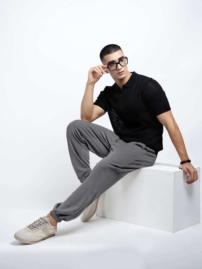 men solid low rise relaxed fit jogger - 22321712 -  Standard Image - 5