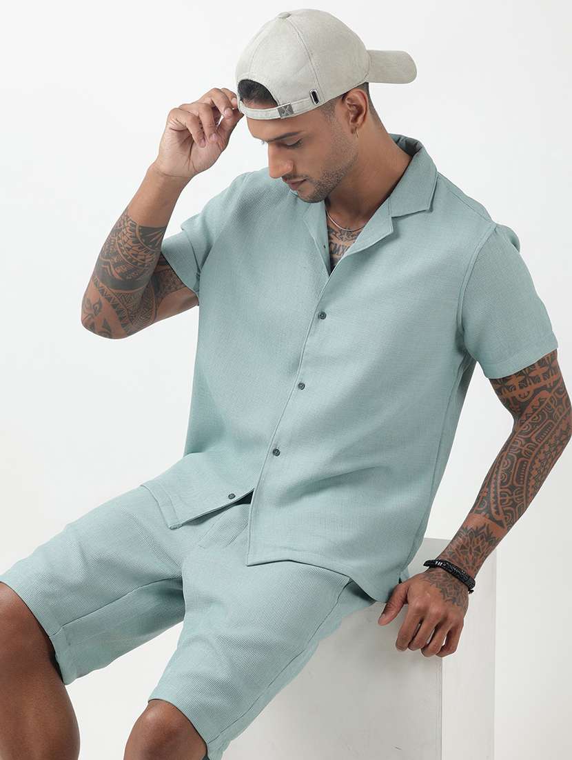 men solid short sleeve shirt & shorts co-ord set