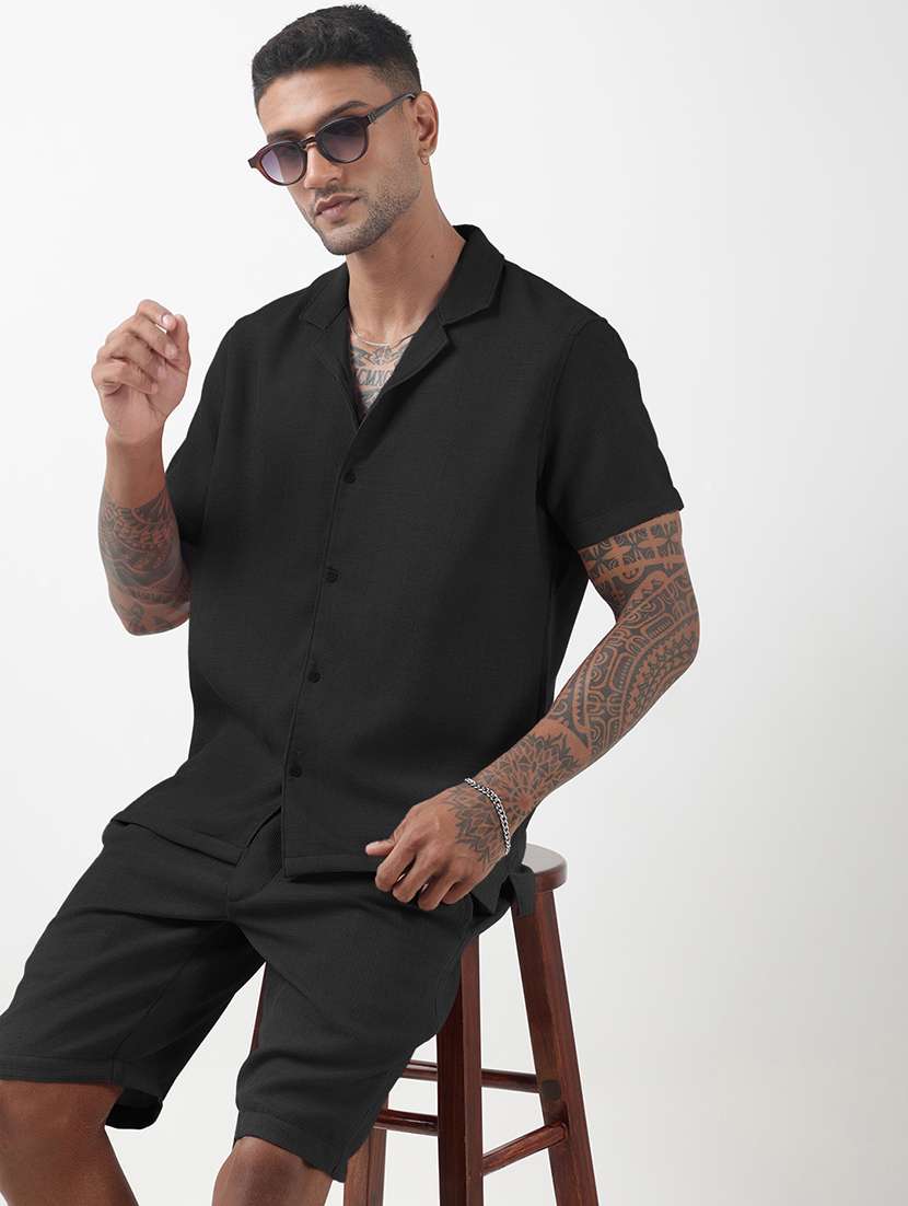 men solid short sleeve shirt & shorts co-ord set