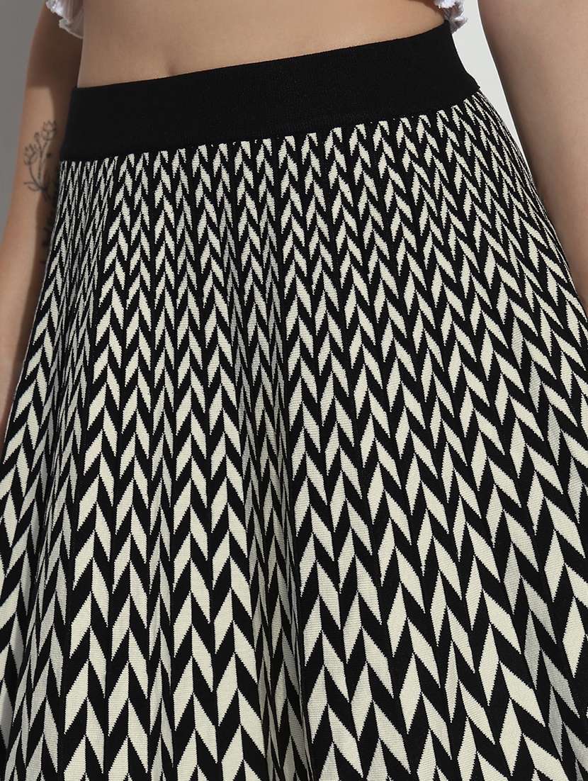 women printed high rise flared skirt - 22321821 -  Standard Image - 5