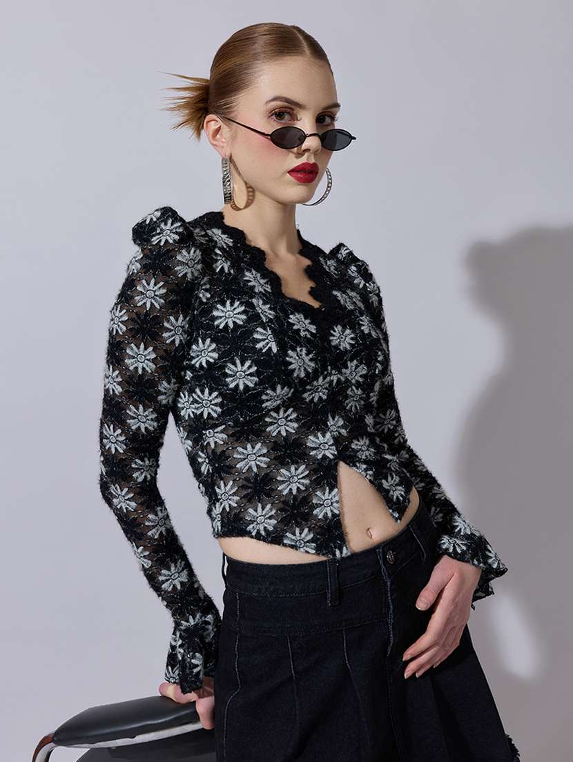 women self designed puff sleeve crop top