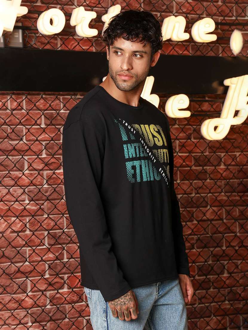 men chest print long sleeve regular fit t-shirt - 22322107 -  Standard Image - 3