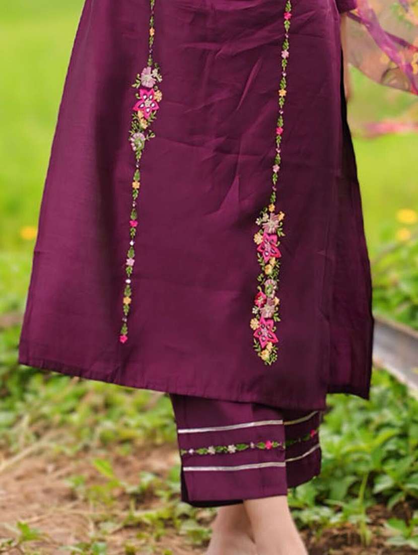 women solid with work three quarter sleeve kurta pant with dupatta set - 22322147 -  Standard Image - 5