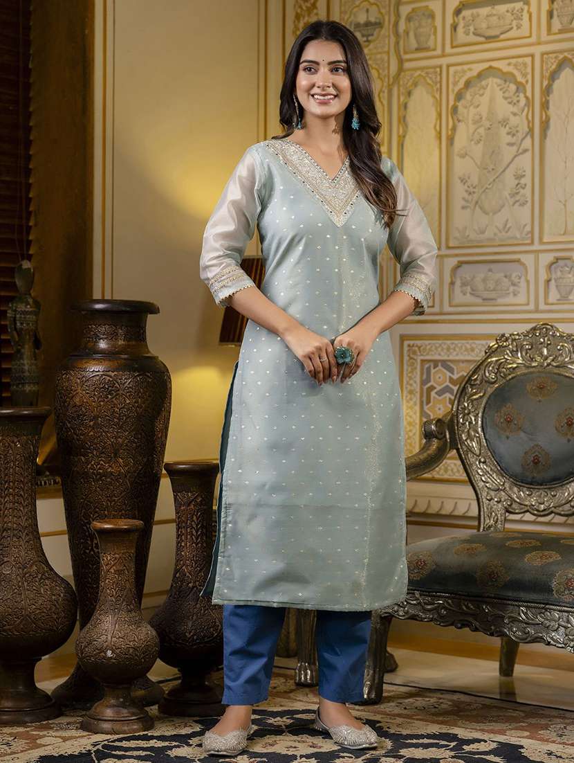 women self design three quarter sleeve kurta pant set