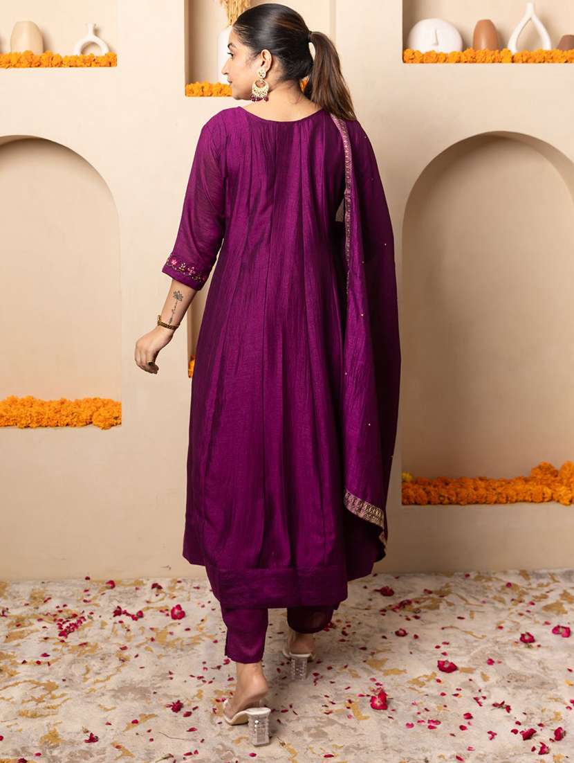 women solid with work three quarter sleeve kurta pant with dupatta set - 22322155 -  Standard Image - 3